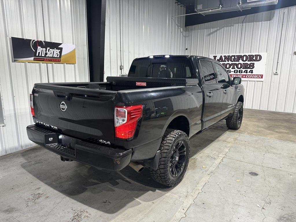 Nissan Titan XD 4x4 Diesel Crew Cab S 2017