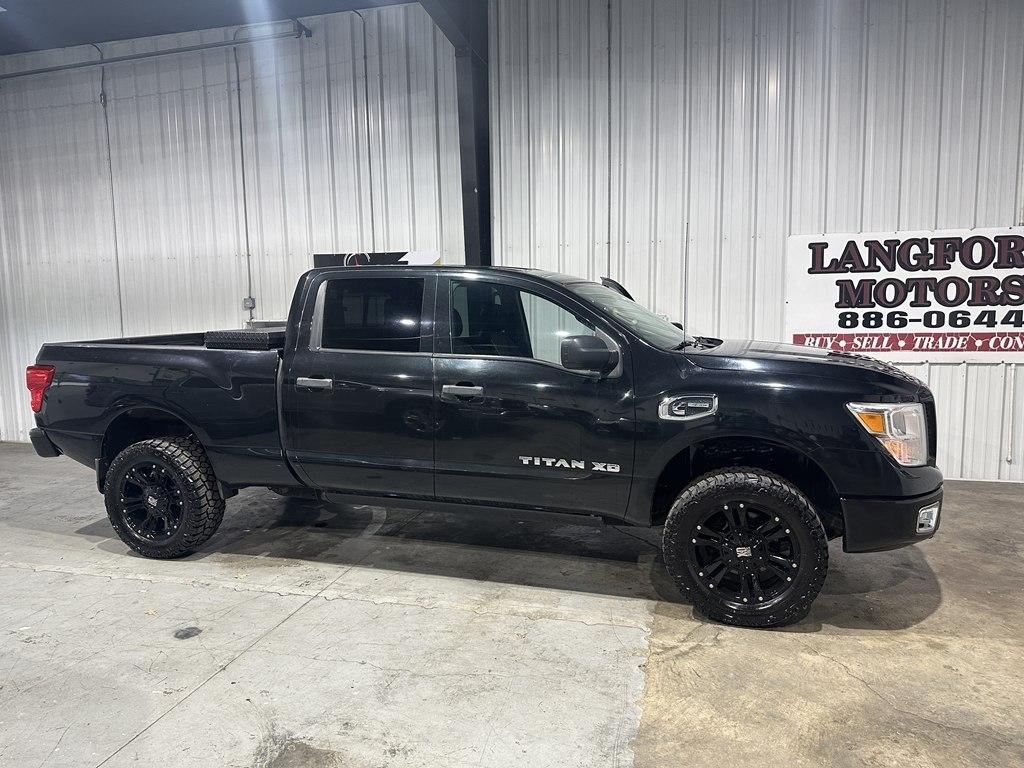 Nissan Titan XD 4x4 Diesel Crew Cab S 2017