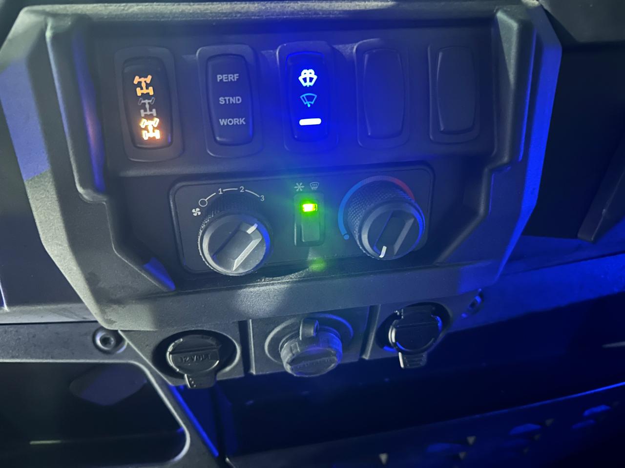 Polaris Ranger XP 1000 Northstar Ultimate Ride Command EPS  2025