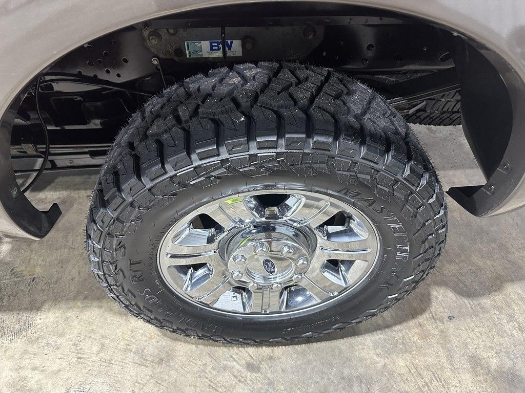 Ford Super Duty F-250 SRW 4WD Crew Cab 156" Lariat 2016