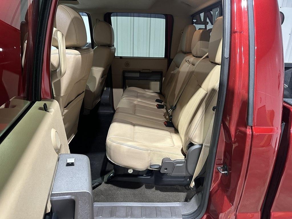 Ford Super Duty F-250 SRW 4WD Crew Cab 156" Lariat 2016
