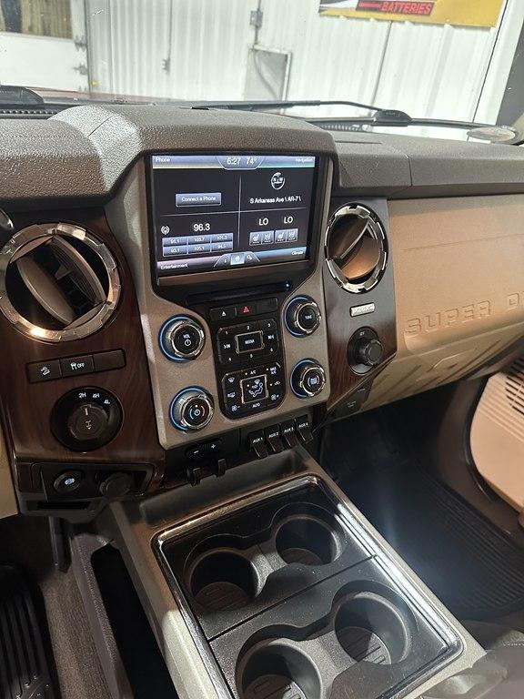 Ford Super Duty F-250 SRW 4WD Crew Cab 156" Lariat 2016