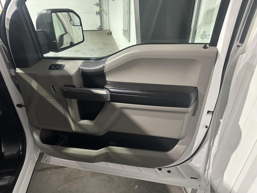Ford F-150 XLT 2WD SuperCrew 6.5' Box 2017
