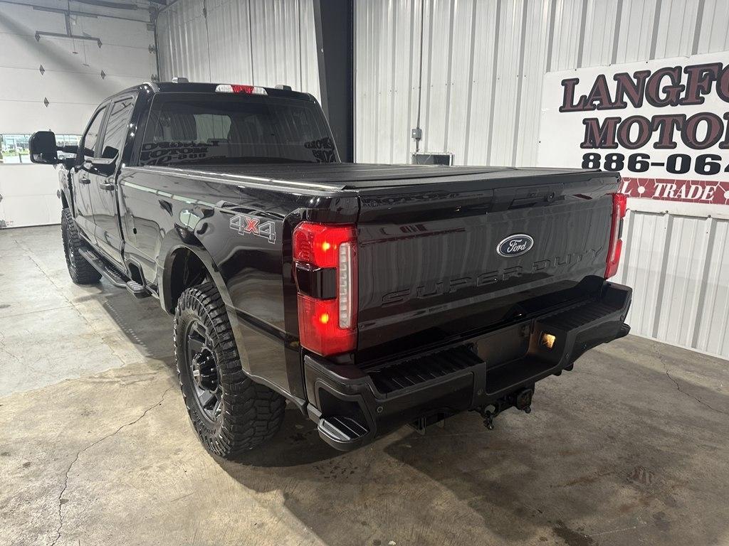 Ford Super Duty F-250 SRW XL 4WD Crew Cab 8' Box 2023