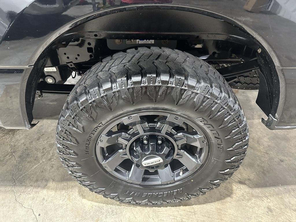 Ford Super Duty F-250 SRW XL 4WD Crew Cab 8' Box 2023