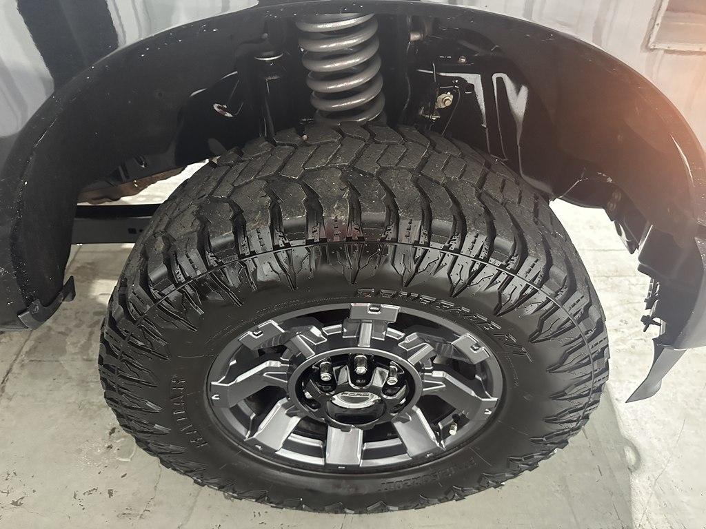Ford Super Duty F-250 SRW XL 4WD Crew Cab 8' Box 2023