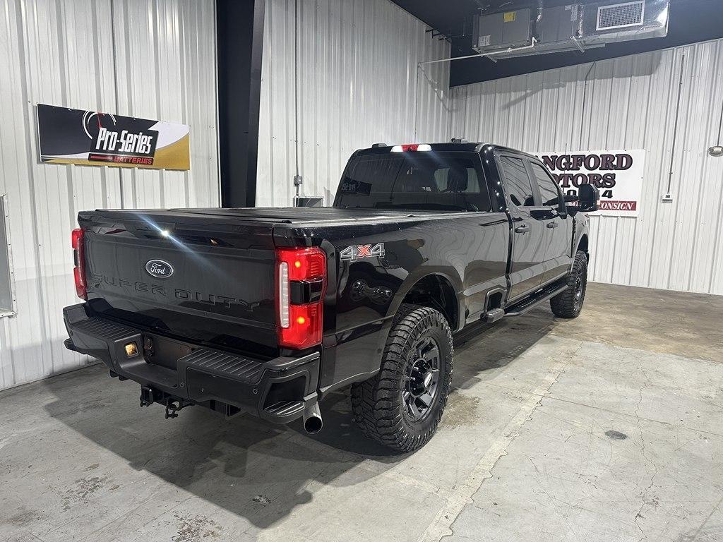 Ford Super Duty F-250 SRW XL 4WD Crew Cab 8' Box 2023