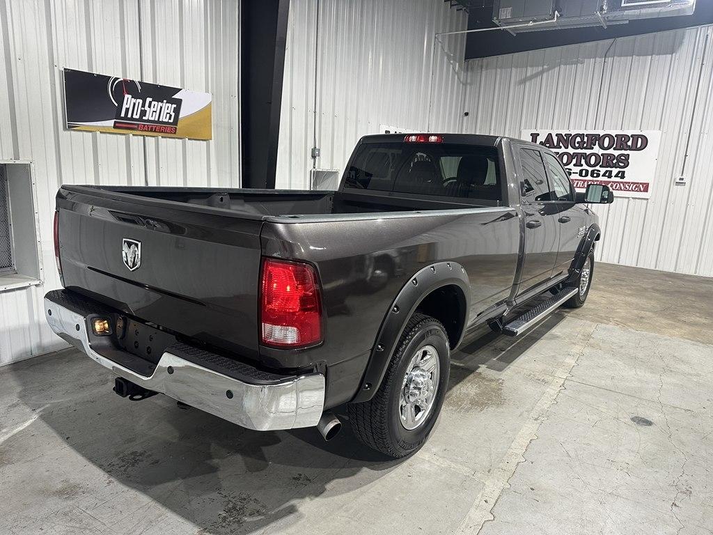 RAM 2500 Tradesman 4x2 Crew Cab 8' Box 2017