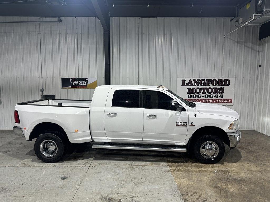 RAM 3500 4WD Mega Cab 160.5" Big Horn 2014