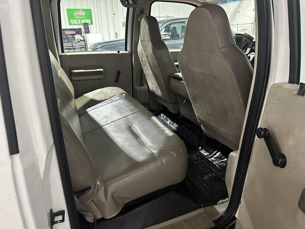 Ford Super Duty F-350 SRW 4WD Crew Cab 156" XL 2008