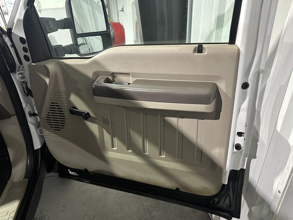 Ford Super Duty F-350 SRW 4WD Crew Cab 156" XL 2008