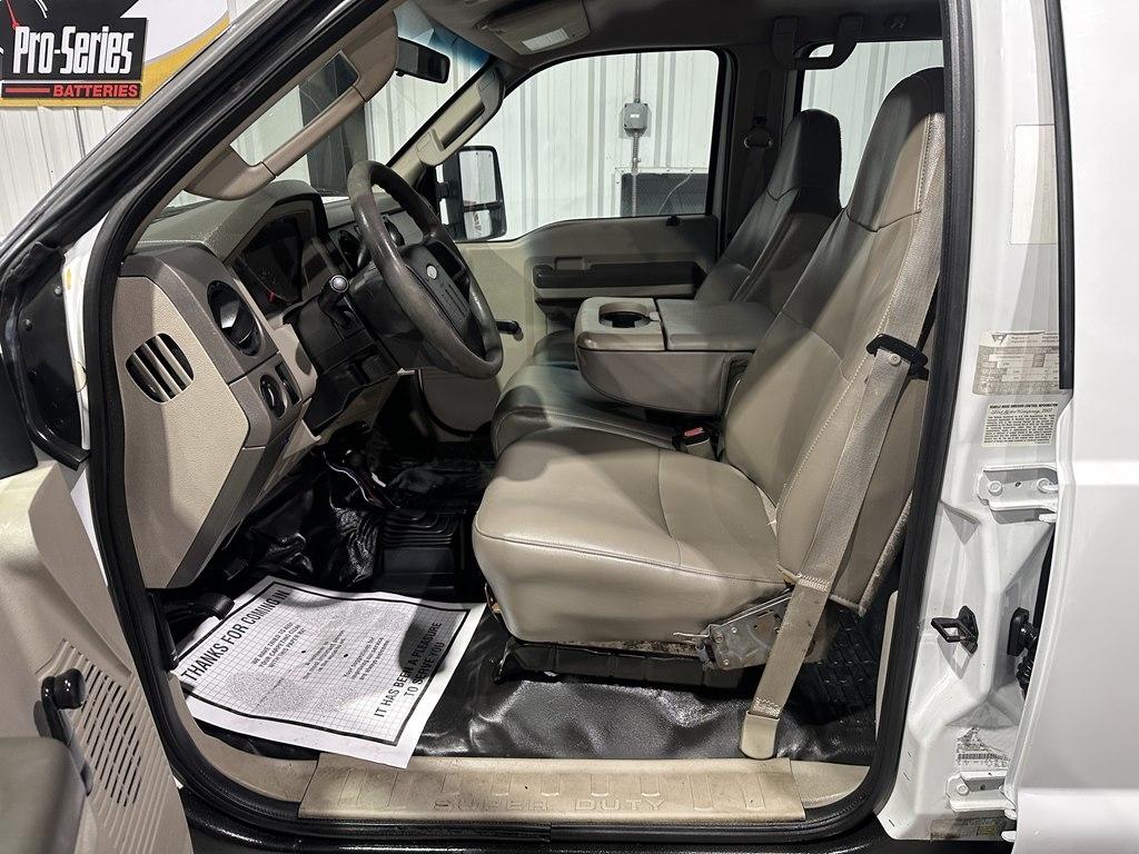Ford Super Duty F-350 SRW 4WD Crew Cab 156" XL 2008
