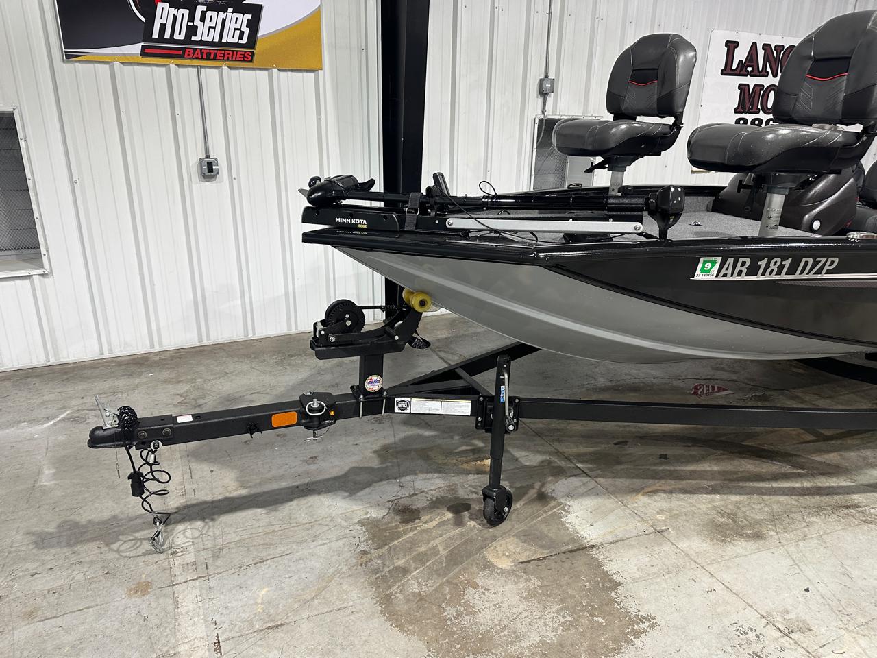 Tracker Pro Team 175  2024