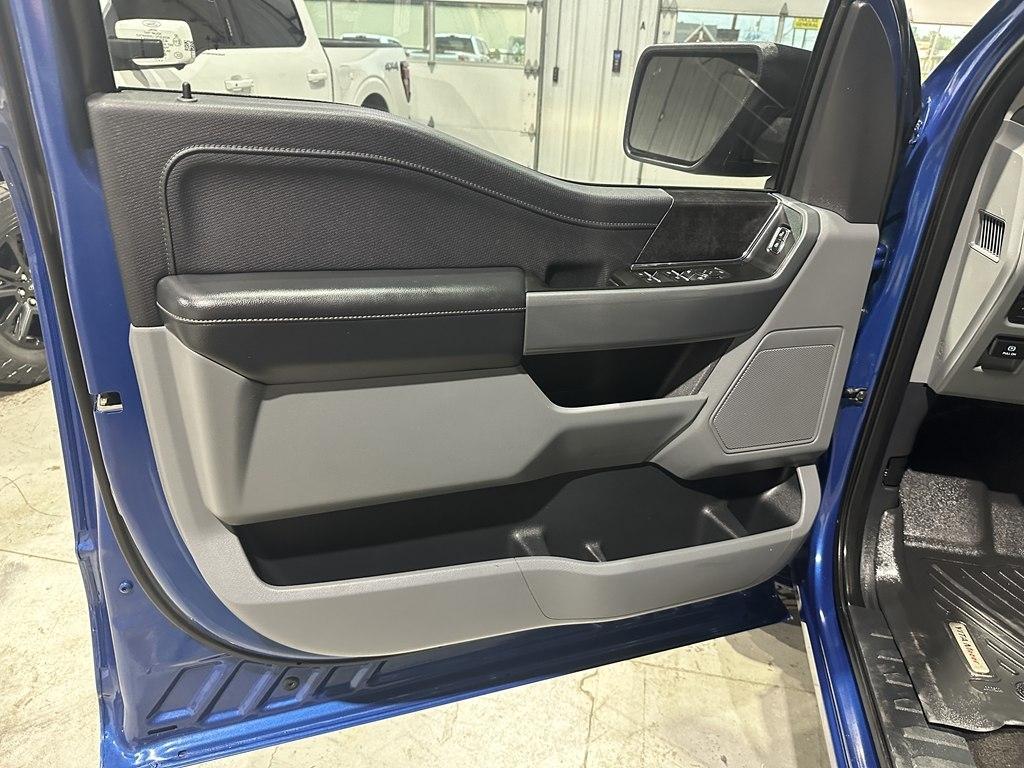 Ford F-150 XLT 4WD SuperCrew 5.5' Box 2022