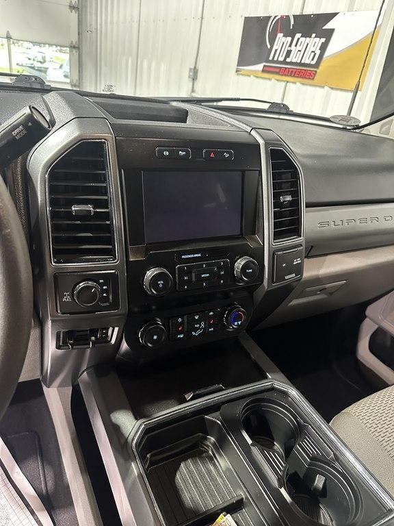 Ford Super Duty F-250 SRW XLT 4WD Crew Cab 6.75' Box 2022