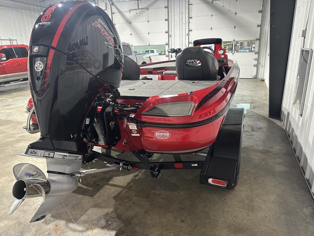 Nitro Z18  2022