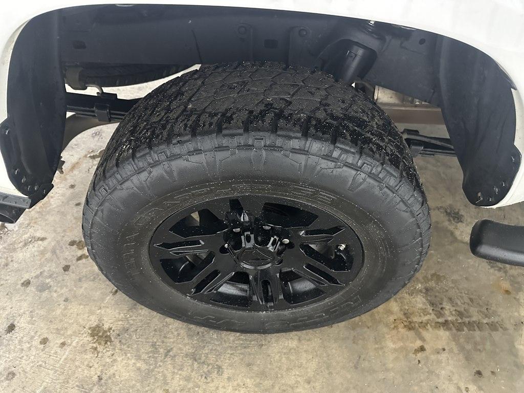 Toyota Tacoma 2WD SR Double Cab 5' Bed I4 AT (Natl) 2022