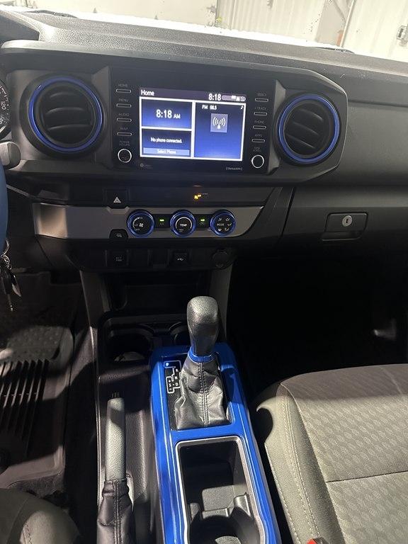 Toyota Tacoma 2WD SR Double Cab 5' Bed I4 AT (Natl) 2022