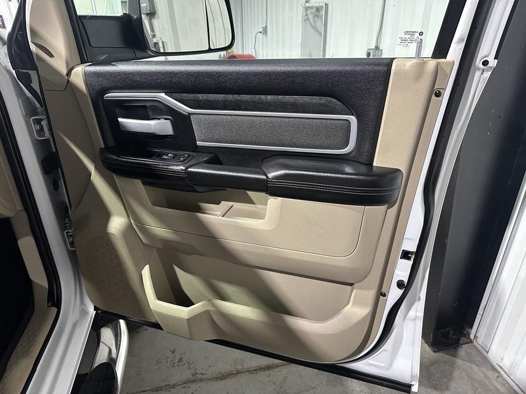 RAM 3500 Lone Star 4x4 Crew Cab 8' Box 2020