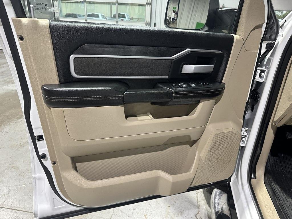 RAM 3500 Lone Star 4x4 Crew Cab 8' Box 2020