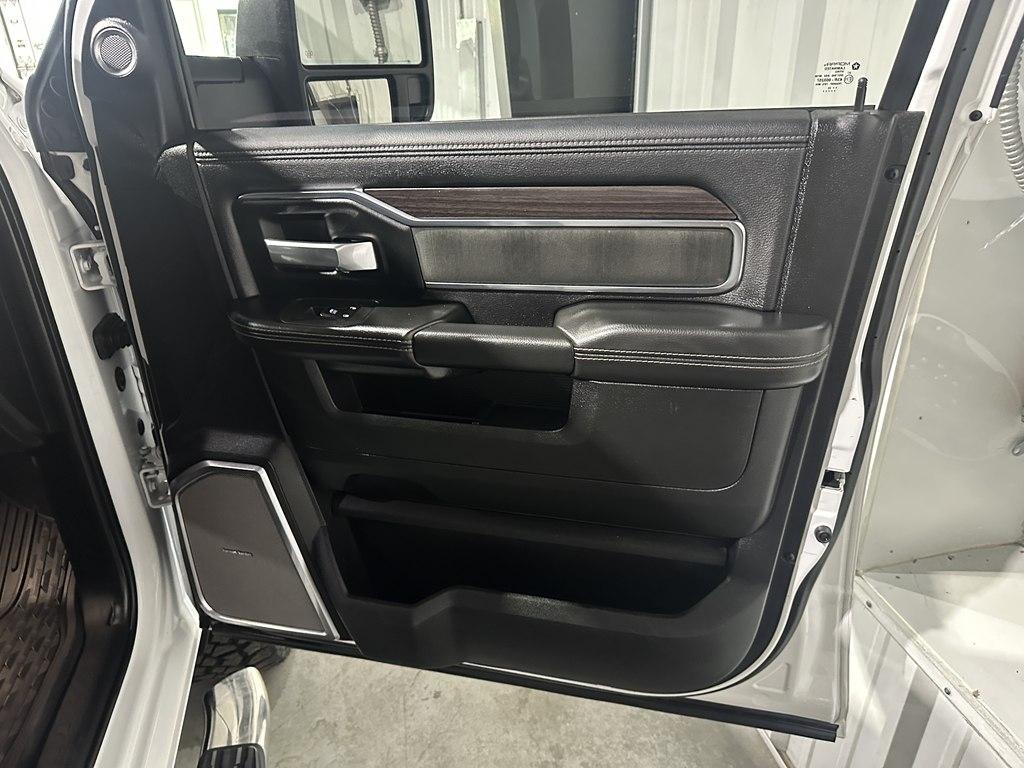 RAM 2500 Laramie 4x4 Crew Cab 6'4" Box 2025