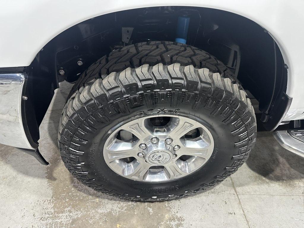 RAM 2500 Big Horn 4x4 Crew Cab 6'4" Box 2024