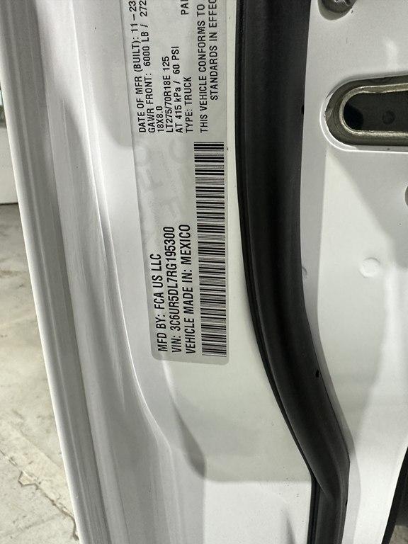 RAM 2500 Big Horn 4x4 Crew Cab 6'4" Box 2024