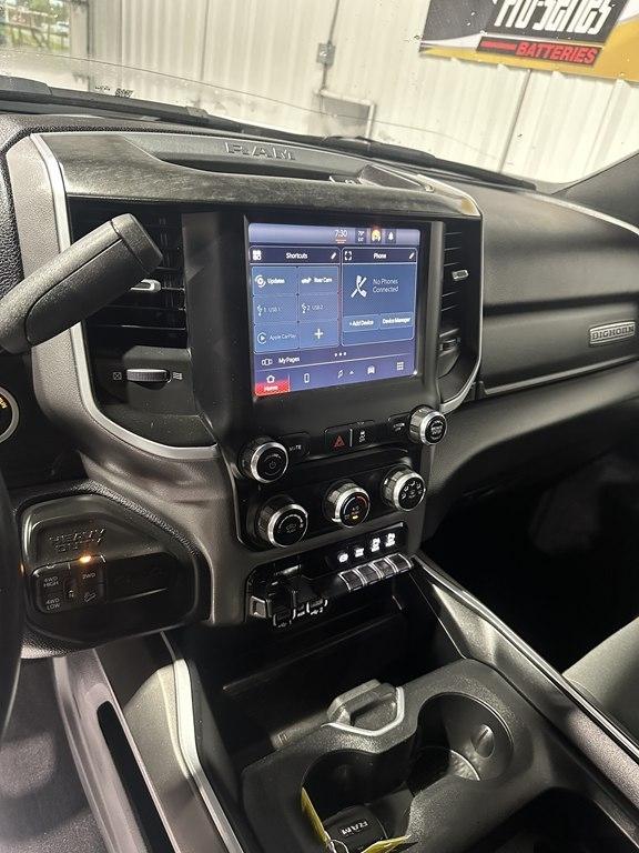 RAM 2500 Big Horn 4x4 Crew Cab 6'4" Box 2024