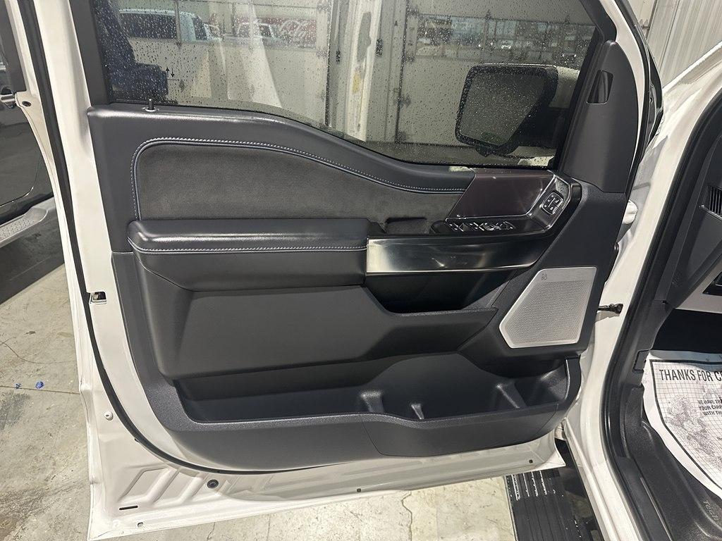 Ford F-150 Platinum 4WD SuperCrew 5.5' Box 2024