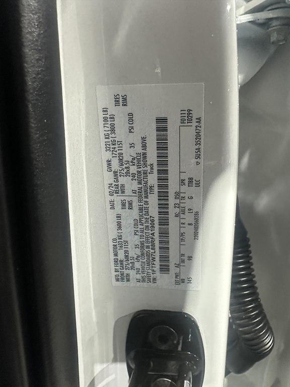 Ford F-150 Platinum 4WD SuperCrew 5.5' Box 2024