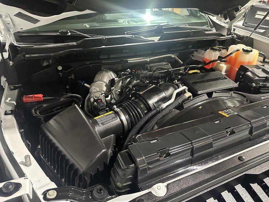 Chevrolet Silverado 3500HD 4WD Crew Cab 167.7" LT 2023