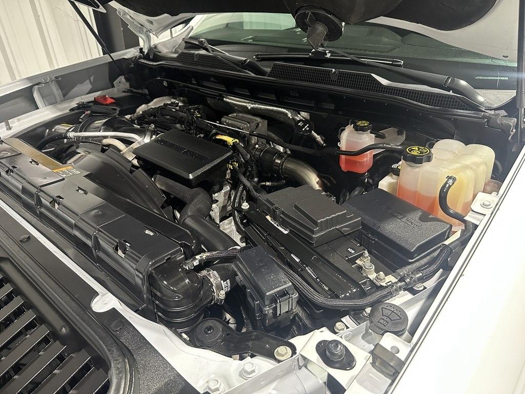 Chevrolet Silverado 3500HD 4WD Crew Cab 167.7" LT 2023