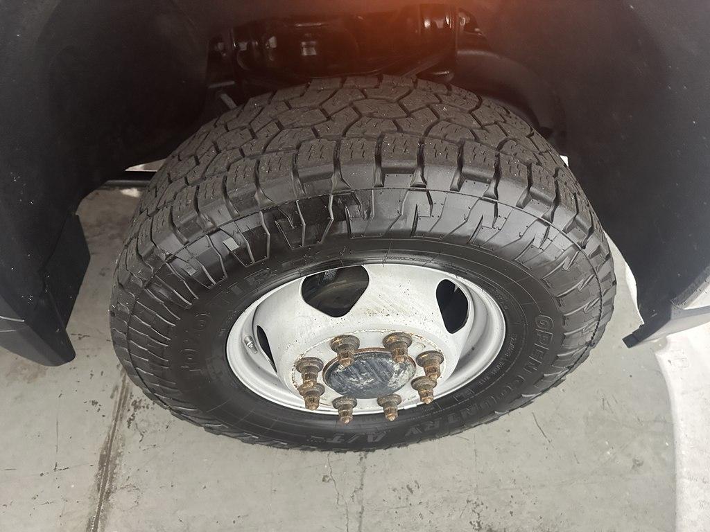 GMC Sierra 3500HD CC 4WD Crew Cab 177" WB, 60" CA 2021