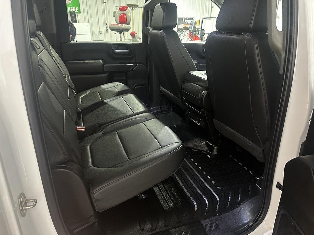 GMC Sierra 3500HD CC 4WD Crew Cab 177" WB, 60" CA 2021