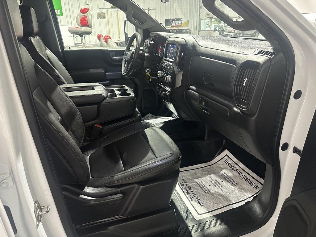 GMC Sierra 3500HD CC 4WD Crew Cab 177" WB, 60" CA 2021