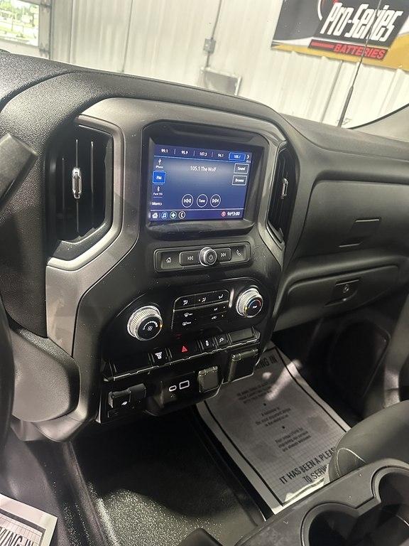 GMC Sierra 3500HD CC 4WD Crew Cab 177" WB, 60" CA 2021