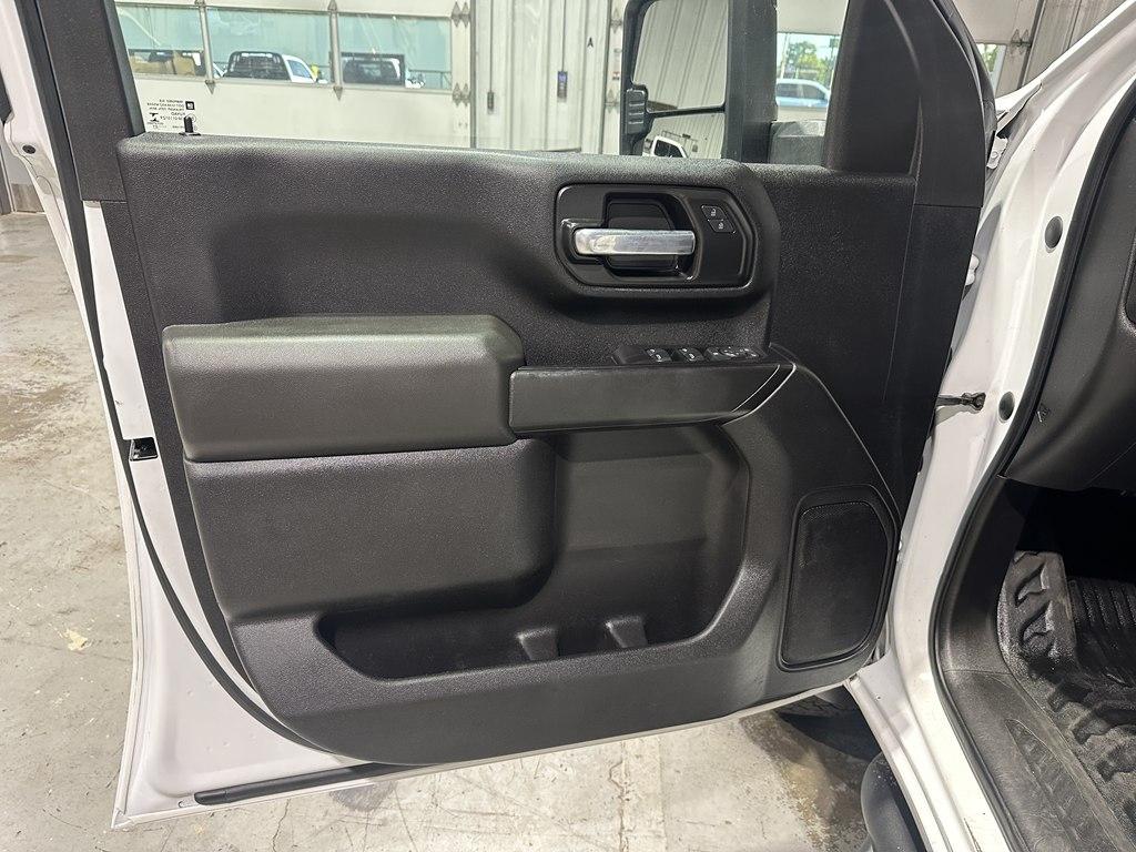 GMC Sierra 3500HD CC 4WD Crew Cab 177" WB, 60" CA 2021