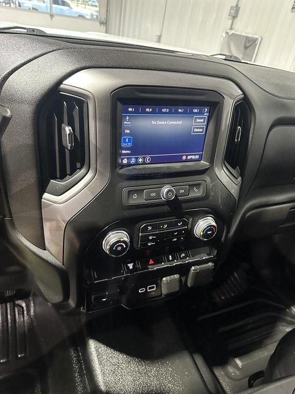 GMC Sierra 3500HD CC 4WD Crew Cab 177" WB, 60" CA 2021