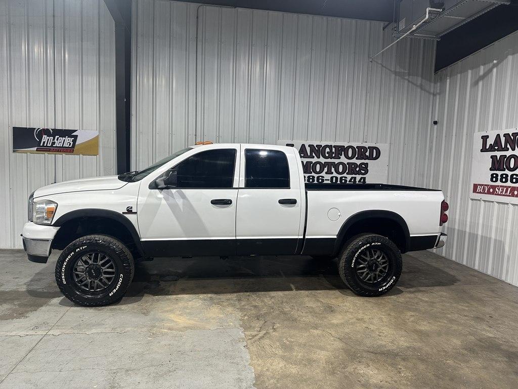 2007 Dodge Ram 2500 4WD Quad Cab 140.5" SLT