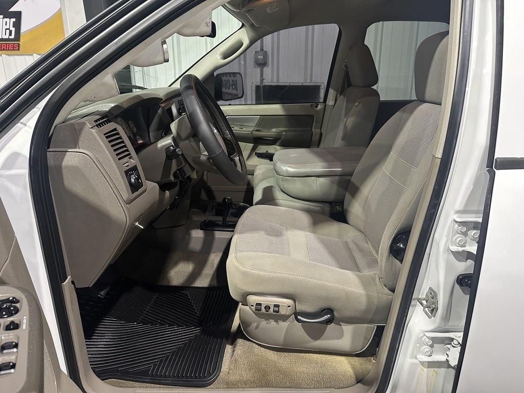 Dodge Ram 2500 4WD Quad Cab 140.5" SLT 2007