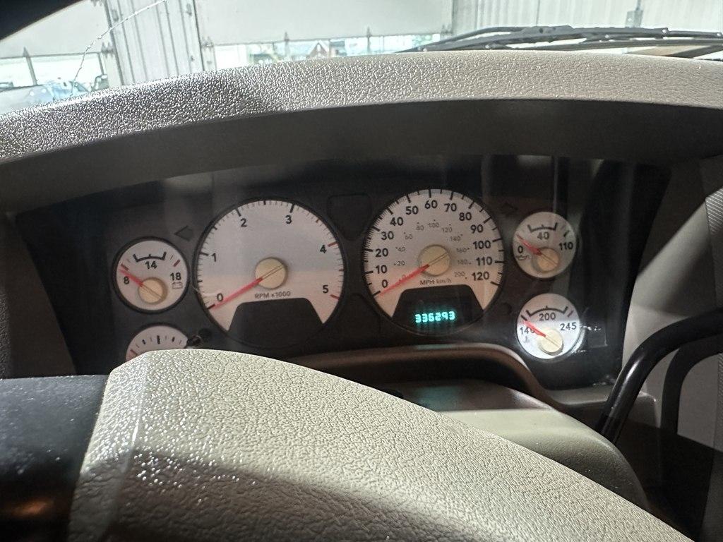 Dodge Ram 2500 4WD Quad Cab 140.5" SLT 2007