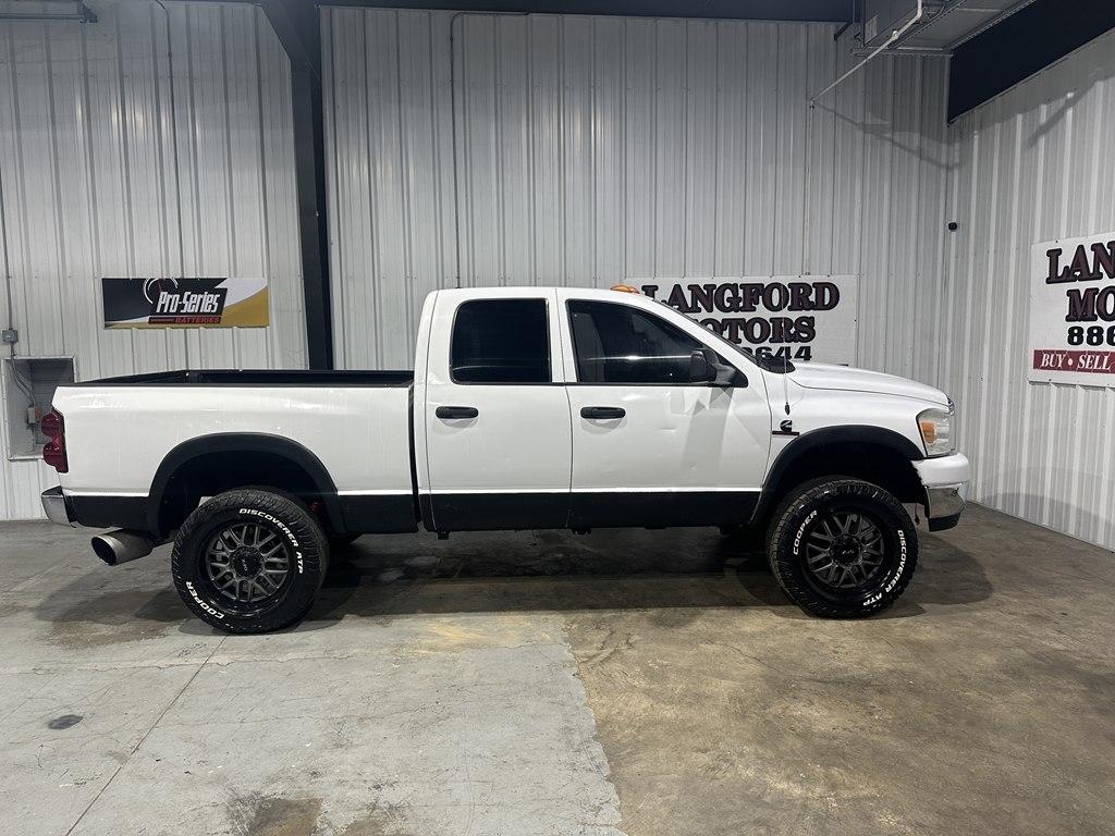 Dodge Ram 2500 4WD Quad Cab 140.5" SLT 2007