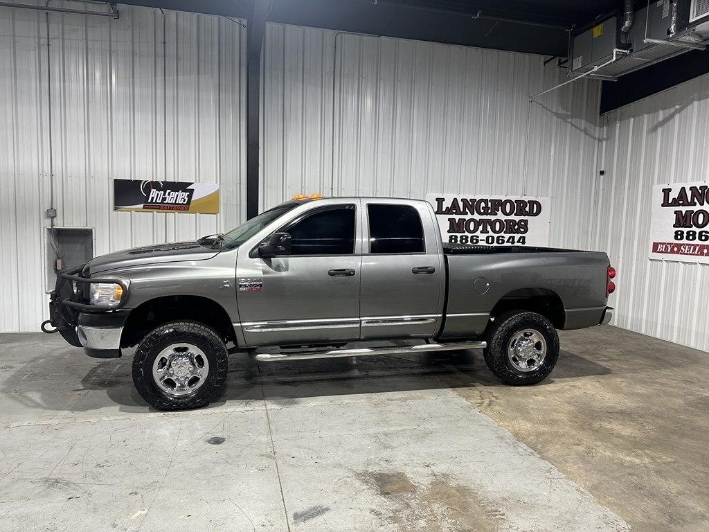 2008 Dodge Ram 2500 4WD Quad Cab 140.5" SLT
