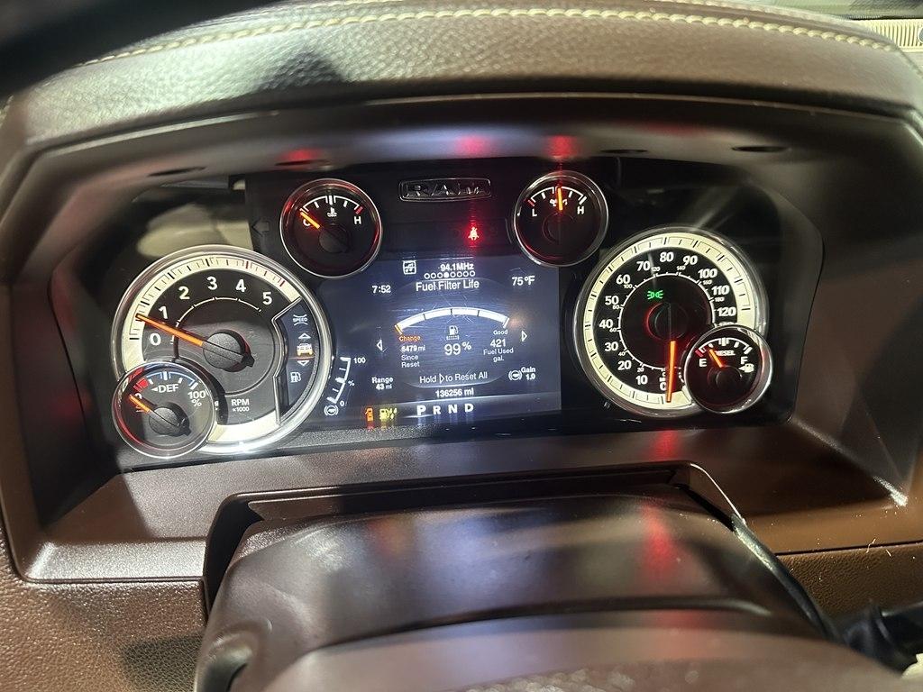 RAM 3500 4WD Mega Cab 160.5" Laramie 2016
