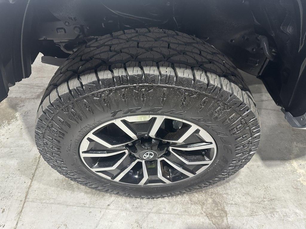 Toyota Tacoma 4WD TRD Sport Double Cab 5' Bed V6 AT (Natl) 2022