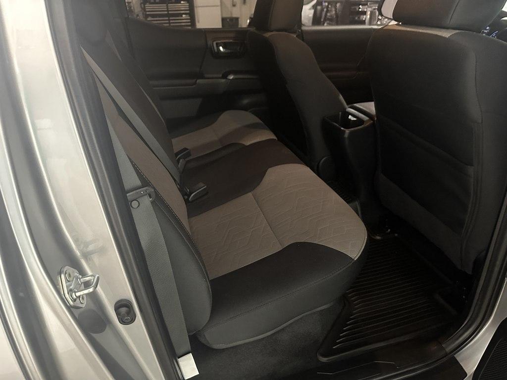 Toyota Tacoma 4WD TRD Sport Double Cab 5' Bed V6 AT (Natl) 2022