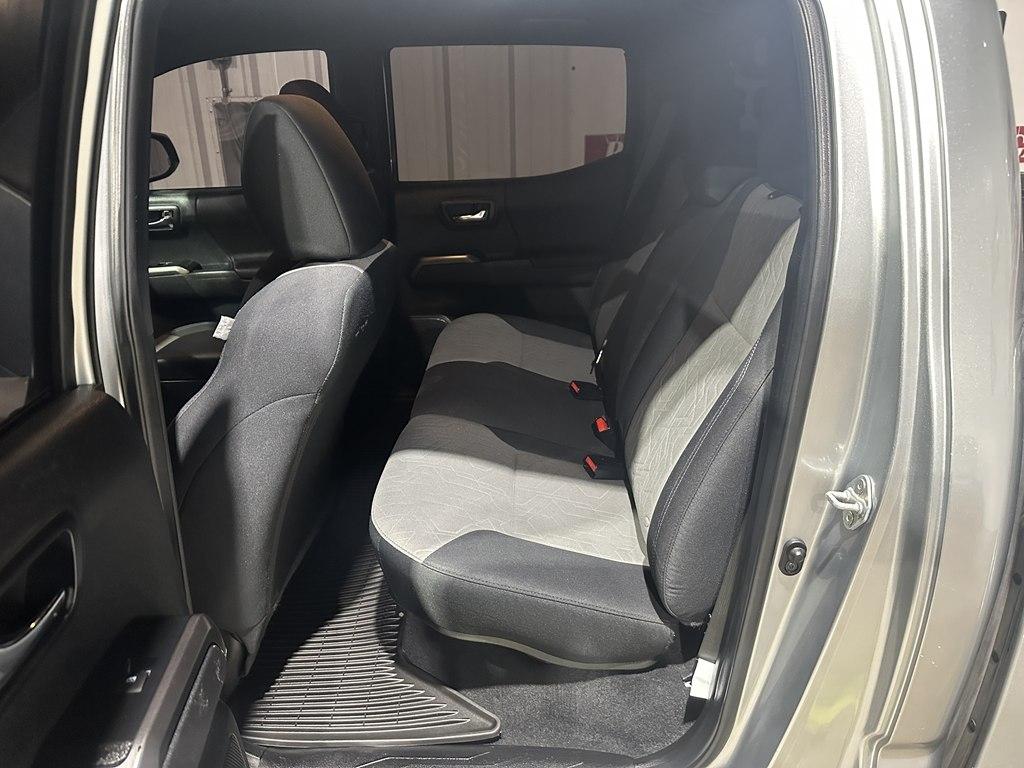 Toyota Tacoma 4WD TRD Sport Double Cab 5' Bed V6 AT (Natl) 2022
