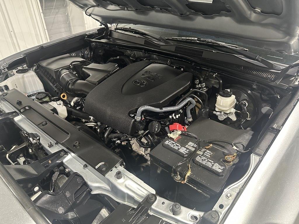 Toyota Tacoma 4WD TRD Sport Double Cab 5' Bed V6 AT (Natl) 2022