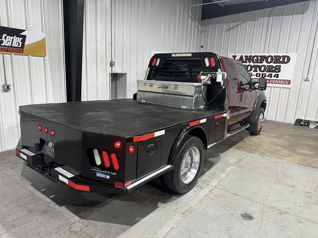 Ford Super Duty F-550 DRW Lariat 4WD SuperCab 168" WB 60" CA 2005