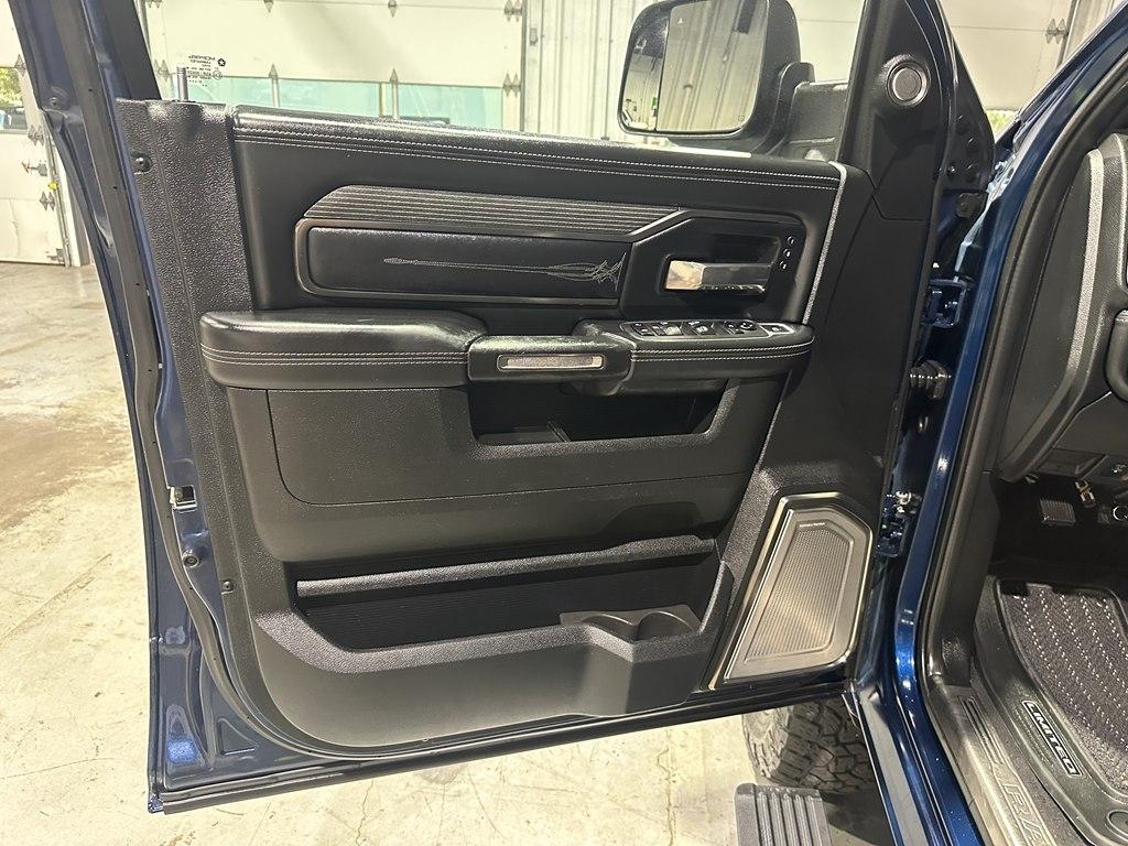RAM 2500 Limited 4x4 Mega Cab 6'4" Box 2021